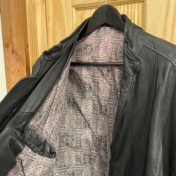 Black Leather Jacket with Brown Lining Size XL - Picture 8 of 15